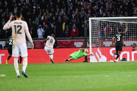 March 6, 2019 - Paris, ile de france, France - Romelu Lukaku 9 scores the second MAN-U goals during the 8th final of the Champions league s match between Paris Saint-Germain (PSG) and Manchester United ManU (MAN U) at Parc des Princes Stadium on March 06, 2019 in Paris, France. Paris Saint-Germain v Manchester United - UEFA Champions League  - ZUMAn230 20190306_zaa_n230_411 Copyright: xJulienxMattiax