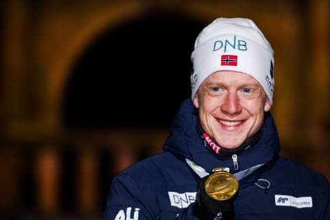 190309 Johannes Thingnes Bö of Norway celebrates with his golden medal at the medal ceremony for the Men s 10 KM sprint during the IBU World Championships Biathlon on March 9 2019 in Östersund Photo Petter Arvidson BILDBYRAN kod PA 92253,  Copyright: PETTERxARVIDSON BB190309PA241