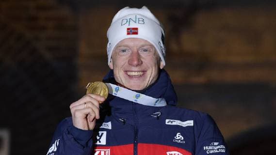 Biathlon World Championships in Östersund Sweden Mens sprint award ceremony on 09 03 2019 Johannes Thingnes Boe Norway with gold medal at Medals Ceremony after mens sprint race during Biathlon World Championships in Östersund Sweden 09 03 2019 Östersund Jämtland Sweden Medals Plaza