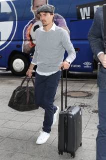 11 03 2019 Football Season 2018 2019 Champions League Departure of FC Schalke 04 to Manchester England Benjamin STAMBOULI FC Schalke 04 Münster Airport Germany
