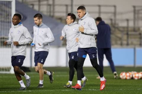 11 03 2019 Football Season 2018 2019 Champions League Press conference and final training of FC Schalke 04 in Manchester England v l Rabbi Matondo FC Schalke 04 Matija NASTASIC FC Schalke 04 Yevhen KONOPLYANKA FC Schalke 04 Jeffrey Bruma FC Schalke 04 Manchester Airport England