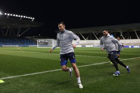 11 03 2019 Football Season 2018 2019 Champions League Press conference and final training of FC Schalke 04 in Manchester England v l Steven Skrzybski FC Schalke 04 Suat Serdar FC Schalke 04 Manchester Airport England
