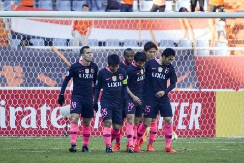 Players of Japan s Kashima Antlers F.C. celebrate after scoring against China s Shandong Luneng Taishan F.C. in their group E match during the 2019 AFC Champions League in Ji nan city, east China s Shandong province, 12 March 2019. Kashima Antlers competes against Shandong Luneng Taishan at 2019 Champions League  20190312_305382