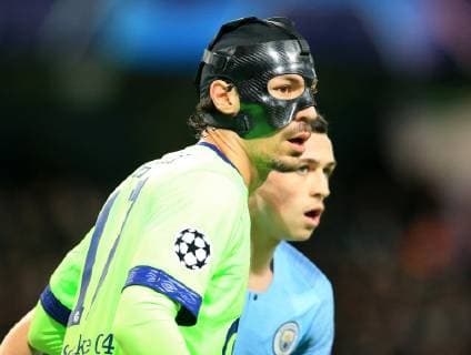 12th March 2019, Etihad Stadium, Manchester, England; UEFA Champions League football, round of 16, 2nd leg, Manchester City versus FC Schalke; Benjamin Stambouli of FC Schalke and Phil Foden of Manchester City watch as a cross comes in  ActionPlus12114083 DavidxBlunsden