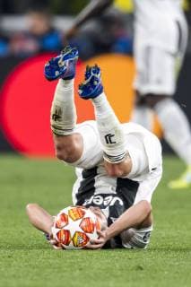 Miralem Pjanic (Juventus) during the Uefa Champions League Round of 16 - 2nd Leg match between Juventus 3-0 Atletico de Madrid at Allianz Stadium on March 12, 2019 in Torino , Italy. Noxthirdxpartyxsales  (99023288)