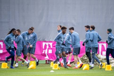 (190313) -- MUNICH, March 13, 2019 (Xinhua) -- Bayern Munich s players attend a training session for the upcoming UEFA Champions League Round of 16 second leg match between FC Bayern Munich and Liverpool FC in Munich, Germany, on March 12, 2019. (Xinhua Kevin Voigt) (SP)GERMANY-MUNICH-SOCCER-UEFA CHAMPIONS LEAGUE-BAYERN MUNICH VS LIVERPOOL-TRAINING SESSION 