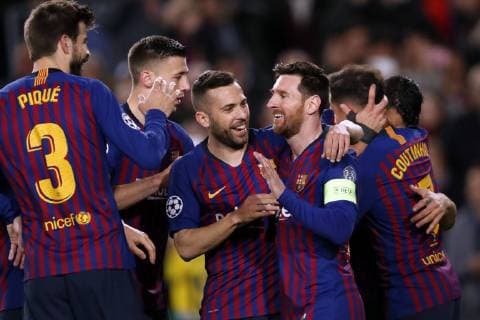 (l-r) Gerard Pique of FC Barcelona Barca Clement Lenglet of FC Barcelona, Jordi Alba of FC Barcelona, Lionel Messi of FC Barcelona, Philippe Coutinho of FC Barcelona during the UEFA Champions League round of 16 match between FC Barcelona and Olympique Lyonnais at Camp Nou on March 13, 2019 in Barcelona, Spain UEFA Champions League 2018 2019 xVIxVIxImagesx xMauricexvanxSteenxIVx 13897788