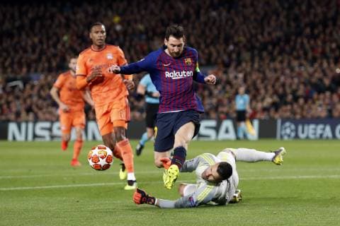 (l-r) Marcelo of Olympique Lyonnais, Lionel Messi of FC Barcelona Barca Olympique Lyonnais goalkeeper Anthony Lopes during the UEFA Champions League round of 16 match between FC Barcelona and Olympique Lyonnais at Camp Nou on March 13, 2019 in Barcelona, Spain UEFA Champions League 2018 2019 xVIxVIxImagesx xMauricexvanxSteenxIVx 13897848