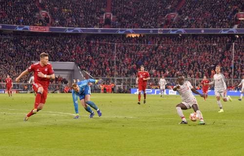13 03 2019 Football UEFA Champions League 2018 2019 Round of sixteen return FC Bayern Munich FC Liverpool in the Allianz Arena Munich Philippe Coutinho Liverpool meets here against Niklas Süle FC Bayern Munich and goalkeeper Manuel Neuer FC Bayern Munich for 0 1 DFL and DFB regulations prohibit any use of photographs as image sequences and or quasi video