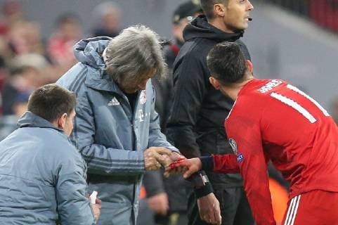 FC Bayern Muenchen team doctor Dr Hans Wilhelm Mueller Wohlfahrt treats James Rodriguez 11 FC Bayern Muenchen at the bleeding hand FC Bayern Muenchen vs. Liverpool FC Football Champions League Round of sixteen 13 03 2019 Munich Bayern Germany Copyright: xkolbert-press ChristianxKolbertx