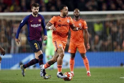 (l-r) Gerard Pique of FC Barcelona Barca Memphis Depay of Olympique Lyonnais during the UEFA Champions League round of 16 match between FC Barcelona and Olympique Lyonnais at Camp Nou on March 13, 2019 in Barcelona, Spain UEFA Champions League 2018 2019 xVIxVIxImagesx xMauricexvanxSteenxIVx 13898050