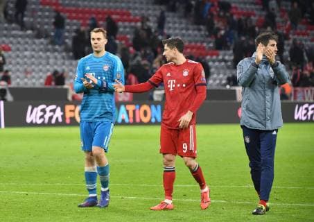 football men season 2018 2019 Champions League last sixteen return FC Bayern Munich FC Liverpool v l goalkeeper Manuel Neuer Bayern Munich Robert Lewandowski Bayern Munich Javi Martinez Bayern Munich disappointment after final whistle 13 03 2019 Copyright: xMatthiasxKochx