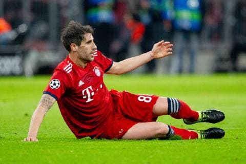disappointment ¦ Javi Javier MARTINEZ 8 M Football FC Bayern Muenchen M FC Liverpool LIV UEFA Championsleague Season 2018 2019 Round of sixteen Return match on 13 03 2019 in Munich A L L I A N Z A R E N A Germany Â