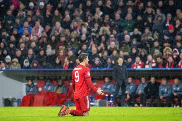 Sport Themen der Woche KW11 13.03.2019, Allianz Arena, Muenchen, GER, UEFA CL, FC Bayern Muenchen vs FC Liverpool, Achtelfinale, Rueckspiel, im Bild Robert Lewandowski (FC Bayern) during the UEFA Champions League round of 16, 2nd leg match between FC Bayern Muenchen and FC Liverpool at the Allianz Arena in Muenchen, Germany on 2019 03 13. Muenchen *** 13 03 2019 Allianz Arena Muenchen GER UEFA CL FC Bayern Muenchen vs. FC Liverpool Round of 16 2nd leg match between FC Bayern Muenchen and FC Liverpool at the Allianz Arena in Muenchen Germany on 2019 03 13 Munich  EX_GRO  