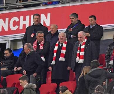 13 03 2019 Football UEFA Champions League 2018 2019 Round of sixteen return FC Bayern Munich FC Liverpool in the Allianz Arena Munich VIP stand with President Uli Hoeness re FC Bayern Walter Menneckes mitte FC Bayern CEO Karl Heinz Rummenigge li FC Bayern Munich DFL and DFB regulations prohibit any use of photographs as image sequences and or quasi video