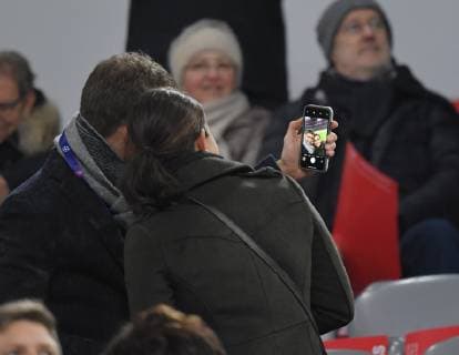 13 03 2019 Football UEFA Champions League Season 2018 2019 Round of sixteen return FC Bayern Muenchen FC Liverpool 1 3 Thomas Mueller Thomas Müller Bayern Muenchen makes a selfie with his wife Lisa Team2