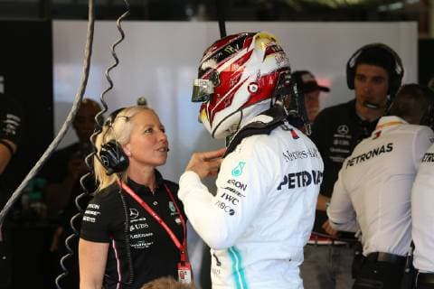 Photo4 LaPresse 15 03 2019 Melbourne, Australia Grand Prix Formula One Australia 2019 In the pic: Lewis Hamilton (GBR) Mercedes AMG F1 W10 EQ Power and Angela Cullen (NZL) Mercedes AMG F1 Physiotherapist of Lewis Hamilton  Copyright: xPhoto4 LaPressex