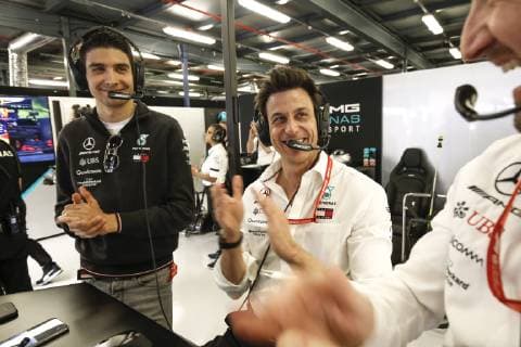 Motorsports: FIA Formula One World Championship WM Weltmeisterschaft 2019, Grand Prix of Australia, Esteban Ocon (FRA, Mercedes AMG Petronas Motorsport), Toto Wolff (AUT, Mercedes AMG Petronas Motorsport), Melbourne Australia