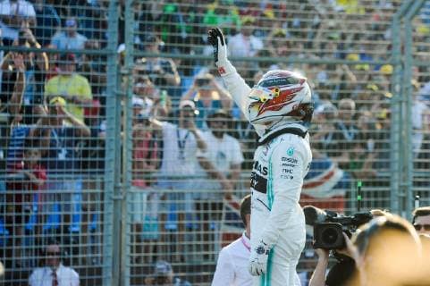 March 16, 2019 - Melbourne, Victoria, Australia - Lewis Hamilton of Great Britain and Mercedes celebrates taking pole position after qualifying for the Australian Formula 1 Grand Prix at Albert Park on March 16, 2019 in Melbourne, Australia Australian F1 Grand Prix - Qualifying  - ZUMAn230 20190316_zaa_n230_097 Copyright: xMorganxHancockx
