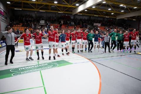 Lübbecke Germany 16 03 2019 2 Handball Bundesliga 2018 2019 TuS N Lübbecke vs Handball Sportverein Hamburg The team of Hamburg after the match Lübbecke Nordrhein Westfalen Germany Merkur Arena