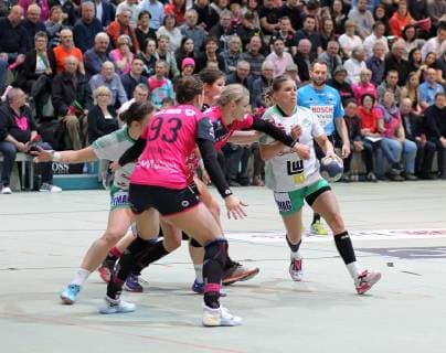 11 Michaela Hrbkova FRISCH AUF Goeppingen 13 Shenia Minevskaja TusSis Metzingen Handball 1 HBF TusSies Metzingen vs FRISCH AUF Goeppingen 2019 03 16 Handball 1 HBF Women TusSies Metzingen vs FRISCH AUF Goeppingen Metzingen Copyright: xBaur xEibner-Pressefotox EP_soba