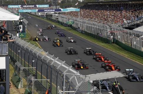 Motorsports: FIA Formula One World Championship WM Weltmeisterschaft 2019, Grand Prix of Australia, Start, 5 Sebastian Vettel (GER, Scuderia Ferrari Mission Winnow), 16 Charles Leclerc (MCO, Scuderia Ferrari Mission Winnow), 33 Max Verstappen (NLD, Aston Martin Red Bull Racing), 20 Kevin Magnussen (DEN, Rich Energy Haas F1 Team), 8 Romain Grosjean (FRA, Rich Energy Haas F1 Team), Melbourne Australia