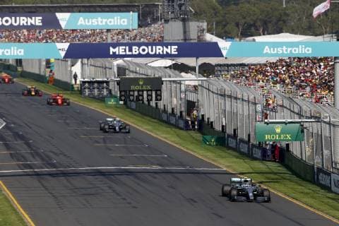 Motorsports: FIA Formula One World Championship WM Weltmeisterschaft 2019, Grand Prix of Australia, 77 Valtteri Bottas (FIN, Mercedes AMG Petronas Motorsport), 44 Lewis Hamilton (GBR, Mercedes AMG Petronas Motorsport), Melbourne Australia