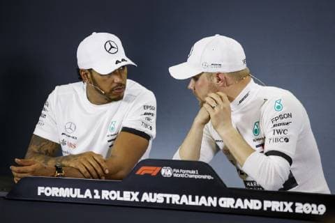 Motorsports: FIA Formula One World Championship WM Weltmeisterschaft 2019, Grand Prix of Australia, 44 Lewis Hamilton (GBR, Mercedes AMG Petronas Motorsport), 77 Valtteri Bottas (FIN, Mercedes AMG Petronas Motorsport), 33 Max Verstappen (NLD, Aston Martin Red Bull Racing), Melbourne Australia