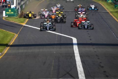 Motorsports: FIA Formula One World Championship WM Weltmeisterschaft 2019, Grand Prix of Australia, Start, 77 Valtteri Bottas (FIN, Mercedes AMG Petronas Motorsport), 44 Lewis Hamilton (GBR, Mercedes AMG Petronas Motorsport), 5 Sebastian Vettel (GER, Scuderia Ferrari Mission Winnow), 33 Max Verstappen (NLD, Aston Martin Red Bull Racing), 16 Charles Leclerc (MCO, Scuderia Ferrari Mission Winnow), Melbourne Australia