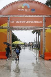 March 19, 2019 - Miami, Florida, USA - Fans leave the Hard Rock Stadium after all play is canceled for the day due to rain on the second day of the Miami Open. Miami Open - ZUMAd151 20190319_znp_d151_008 Copyright: xAdamxDelGiudicex