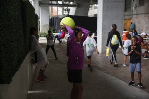 March 19, 2019 - Miami, Florida, USA - Fans leave the Hard Rock Stadium after all play is canceled for the day due to rain on the second day of the Miami Open. Miami Open - ZUMAd151 20190319_znp_d151_006 Copyright: xAdamxDelGiudicex