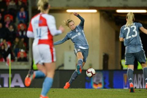 Shot by Fridolina Rolfö FC Bayern Muenchen to 1 0 for FC Bayern Munich Prague Czech Republic 20 03 2019 Womens football Womens football Slavia Prague FC Bayern Munich xklx