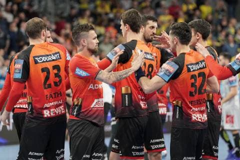 Player of the Rhein Neckar Lions restrained cheering after the end of the game there had been more in it cheering after the final whistle victory winner winner cheers cheers joy optimistic highlight action action handball champions League Rhein Neckar Lions HBC Nantes xozx