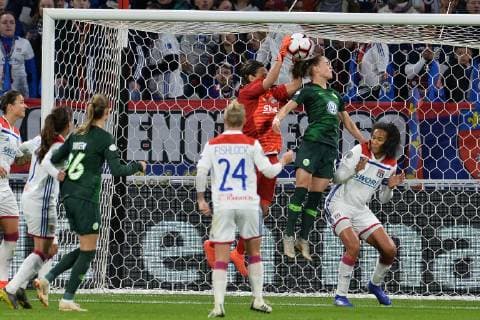 Sarah Bouhaddi et Wendie Renard (lyon) vs Ewa Pajor (wolfsburg) FOOTBALL : Lyon vs Wolfsburg - 1 4 de finale ligue des champions feminine - 20 03 2019 FredericChambert Panoramic 
