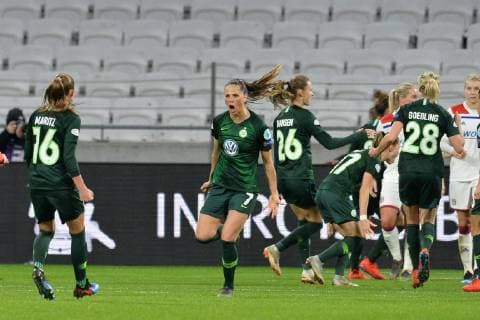 Fußball, CL, Damen, Olympique Lyon - VfL Wolfsburg Joie de Sara Bjork Gunnarsdottir et des ses coequipieres (wolfsburg) FOOTBALL : Lyon vs Wolfsburg - 1 4 de finale ligue des champions feminine - 20 03 2019 FredericChambert Panoramic 