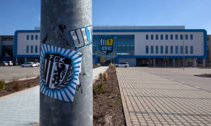 Football Regionalliga Nordost 20 03 2019 Chemnitzer FC CFC sticker with the old club logo and the Ultra fans on a light pole in front of the stadium at Gellertstraße Chemnitz Sachsen Germany GPS: N 50 50.34 E 12 56.36 53 m 173 feet