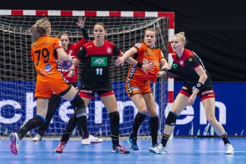 Handball Women Test match Netherlands Germany v li Estavana Polman Netherlands Xenia Smits Germany Metz Merel Freriks Netherlands Kim Naidzinavicius Germany Bietigheim Groningen MartiniPlaza Arena Netherlands