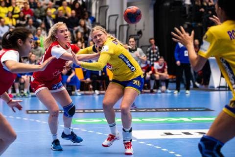 190322 Russias Kseniia Trukhina and Swedens Hanna Blomstrand during a handball match between Sweden and Russia on March 22, 2019 in Eskilstuna,  Copyright: ANDREASxLxERIKSSON BB190322AE024