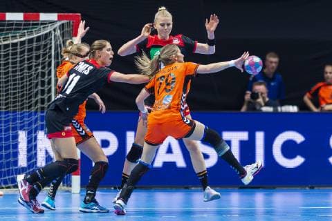 handball women test match Netherlands Germany v left Xenia Smits Germany Metz Kim Naidzinavicius Germany Bietigheim Estavana Polman Netherlands Groningen MartiniPlaza Arena Netherlands