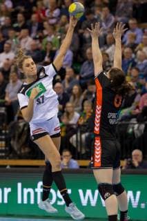 v li Alicia Stolle Germany 37 and Laura van der Heijden Netherlands Nederland 6 in duel duel game scene action handball international women Germany Netherlands xobx