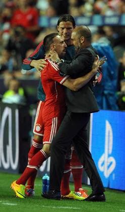 August 30, 2013 - Prague, Czech Republic - FC Bayern Munchen 2-2 Chelsea FC (aet, Bayern win 5-4 on pens). Franck Ribery (L) of Bayern Munich celebrates with coach Pep Guardiola after scoring the 1-1 equalizer during the UEFA Super Cup match between Bayern Munich and Chelsea in Prague, Czech Republic, 30 August 2013. PSPA SOCCER UEFA SUPER CUP 2013 - ZUMAr156 20130830_zap_r156_026 Copyright: xSlavekxRutax