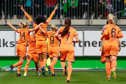 27 03 2019 xtgx Football UEFA Women s Champions League VfL Wolfsburg Olympique Lyon emspor v l lyon after goal by Wendie Renard Olympique Lyon 3 cheers goal celebration celebration DFL DFB REGULATIONS PROHIBIT ANY USE OF PHOTOGRAPHS as IMAGE SEQUENCES and or QUASI VIDEO AOK Stadium