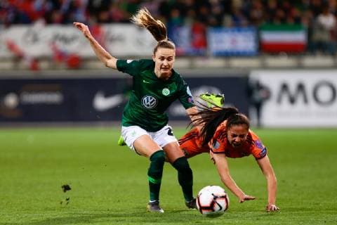 27 03 2019 xtgx Football UEFA Women s Champions League VfL Wolfsburg Olympique Lyon emspor v l Caroline Graham Hansen VfL Wolfsburg 26 Selma Bacha Olympique Lyon 4 duel duel fight tackle DFL DFB REGULATIONS PROHIBIT ANY USE OF PHOTOGRAPHS as IMAGE SEQUENCES and or QUASI VIDEO AOK Stadium