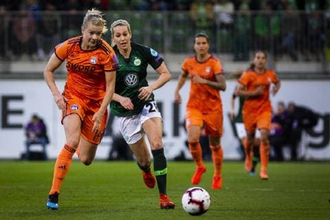GER UWCL quarter finals VfL Wolfsburg vs Olympique Lyon 27 03 2019 AOK Stadium Wolfsburg GER UWCL quarter finals VfL Wolfsburg vs Olympique Lyon UEFA REGULATIONS PROHIBIT ANY USE OF PHOTOGRAPHS AS IMAGE SEQUENCES AND OR QUASI VIDEO picture shows Ada Stolsmo Hegerberg Lyon 14 in duel with Lena Goessling VfL Wolfsburg 28 nordphotox xRauch nph00251