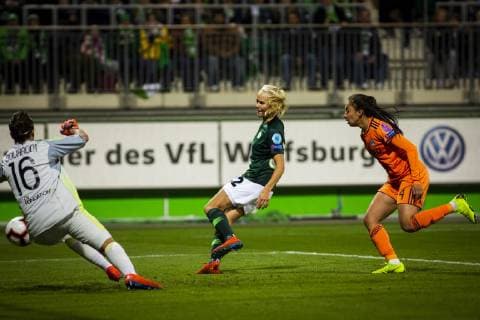 GER UWCL quarter finals VfL Wolfsburg vs Olympique Lyon 27 03 2019 AOK Stadium Wolfsburg GER UWCL quarter finals VfL Wolfsburg vs Olympique Lyon UEFA REGULATIONS PROHIBIT ANY USE OF PHOTOGRAPHS AS IMAGE SEQUENCES AND OR QUASI VIDEO picture shows Pernille Harder VfL Wolfsburg 22 meets 1 2 nordphotox xRauch nph00251