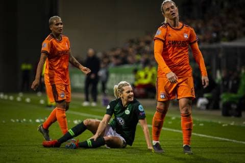 GER UWCL quarter finals VfL Wolfsburg vs Olympique Lyon 27 03 2019 AOK Stadium Wolfsburg GER UWCL quarter finals VfL Wolfsburg vs Olympique Lyon UEFA REGULATIONS PROHIBIT ANY USE OF PHOTOGRAPHS AS IMAGE SEQUENCES AND OR QUASI VIDEO picture shows Lena Goessling VfL Wolfsburg 28 remains injured nordphotox xRauch nph00251