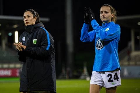 GER UWCL quarter finals VfL Wolfsburg vs Olympique Lyon 27 03 2019 AOK Stadium Wolfsburg GER UWCL quarter finals VfL Wolfsburg vs Olympique Lyon UEFA REGULATIONS PROHIBIT ANY USE OF PHOTOGRAPHS AS IMAGE SEQUENCES AND OR QUASI VIDEO picture shows Sara Doorsoun VfL Wolfsburg 23 and Joelle Wedemeyer VfL Wolfsburg 24 thank the fans nordphotox xRauch nph00251