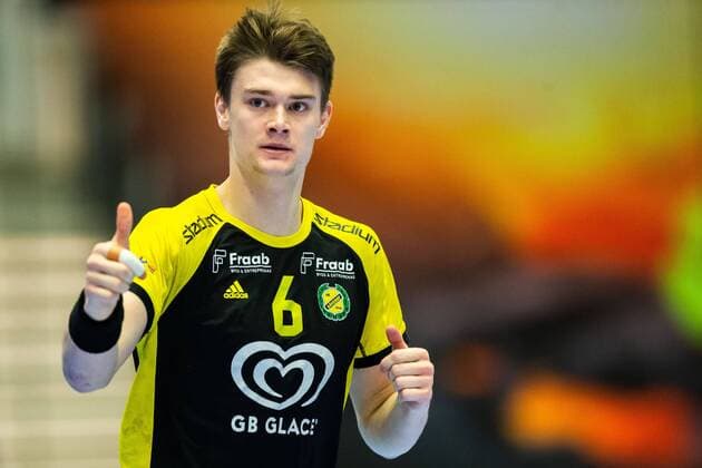 190328 Sävehofs Oskar Sunnefeldt rejoices during quarter finals 2 in the Handball League between Sävehof and HK Malmö on March 28, 2019 in Partille,  Copyright: MICHAELxERICHSEN BB190328MI001