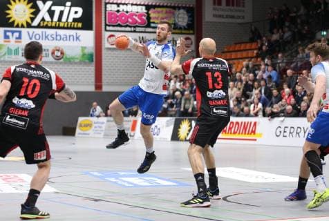 Marcel Engels TV Grosswallstadt 5 vs Marko Bagaric TuS N Luebbecke 13 right TuS N Luebbecke vs TV Grosswallstadt Handball 2 Bundesliga 29 03 2019 TuS N Luebbecke vs TV Grosswallstadt Handball 2 Bundesliga 29 03 2019 Luebbecke Copyright: xEibner-Pressefoto_Strohdiekx ep_jsk