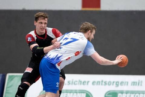Lübbecke Germany 29 03 2019 2 Handball Bundesliga 2018 2019 TuS N Lübbecke vs TV Großwallstadt L R Patryk Walczak Lübbecke Mario Stark Großwallstadt Lübbecke Nordrhein Westfalen Germany Merkur Arena